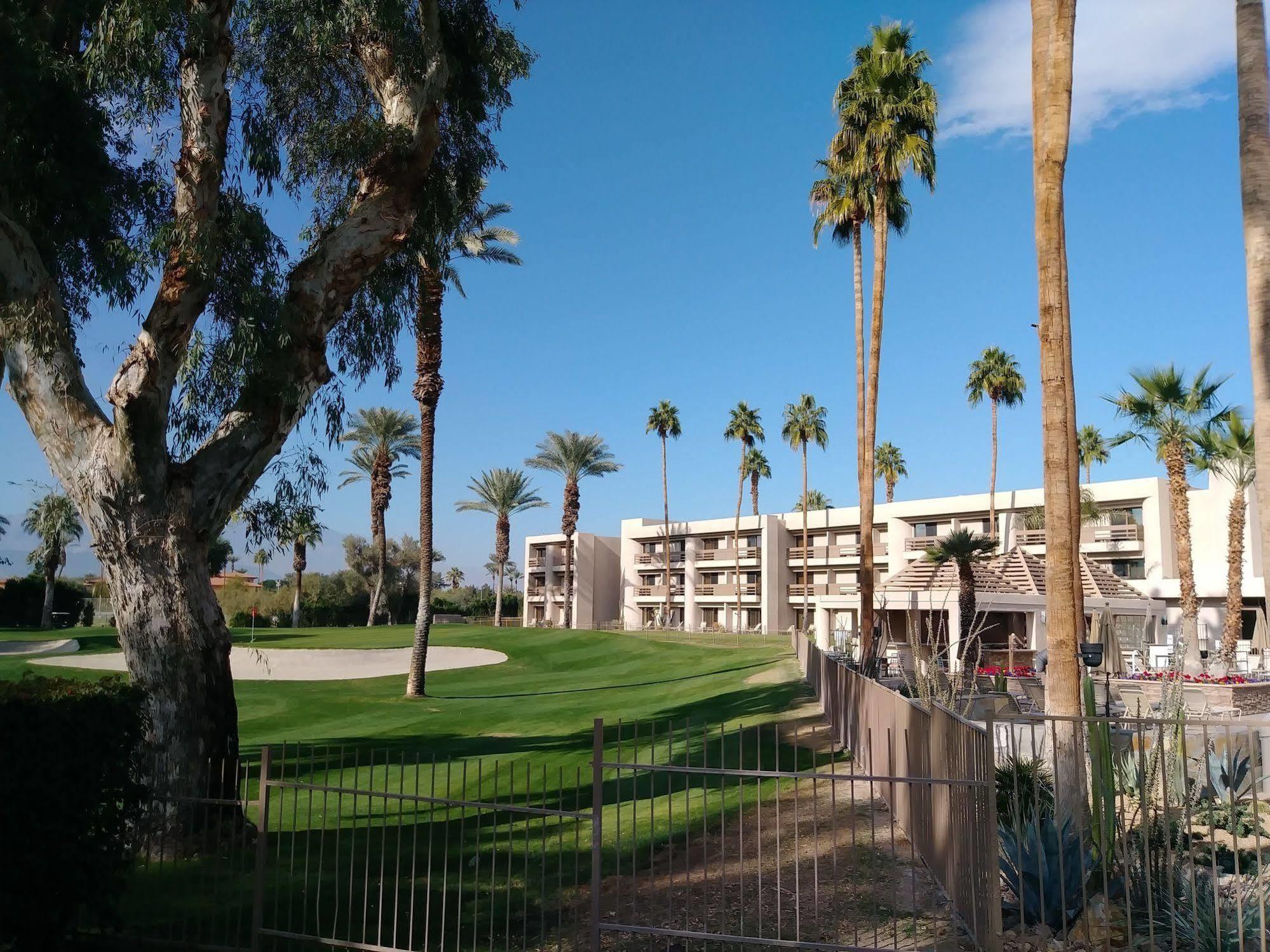 Indian Wells Resort Hotel Exterior photo